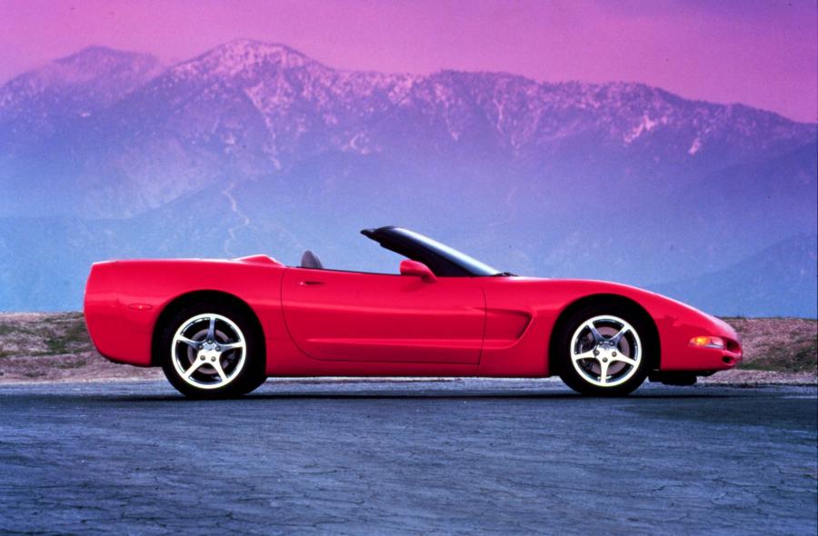  Chevrolet Corvette 1998 года  (фото 82 из 84)